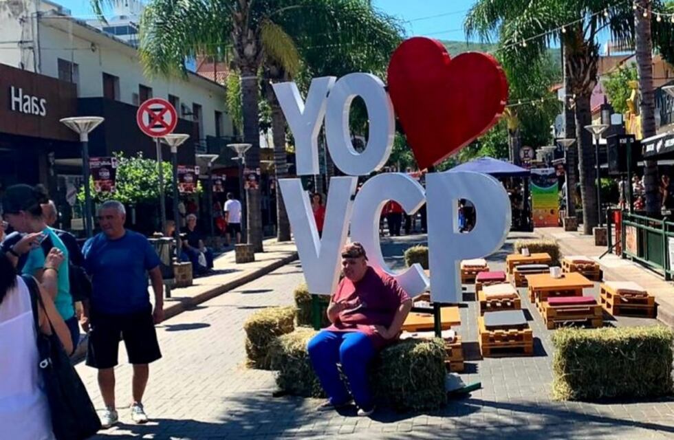 En fotos, así comenzó el primer "Festival de la Picada Serrana" en Villa Carlos Paz