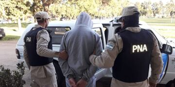 Detenidos trasladados Mega Banda\nCrédito: 03442