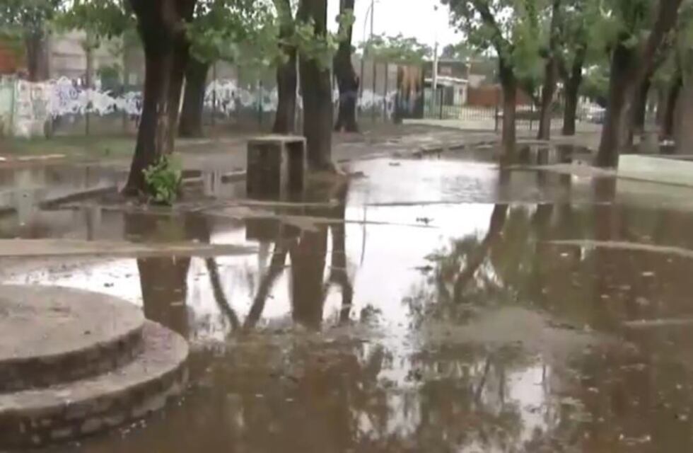 Una escuela de barrio Acindar lleva dos días sin clases por el temporal