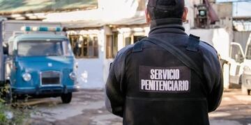 Está detenido en la cárcel local el celador que envió pornografía infantil a un grupo de Whatsapp\u002E