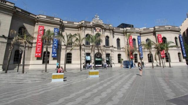 Patio Olmos.