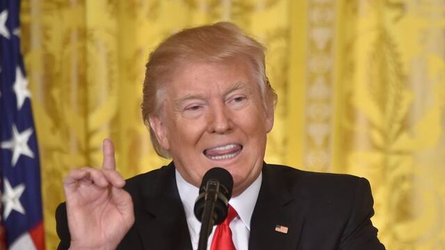 US President Donald Trump speaks during a press conference on February 16, 2017, at the White House in Washington, DC. / AFP PHOTO / Nicholas Kamm