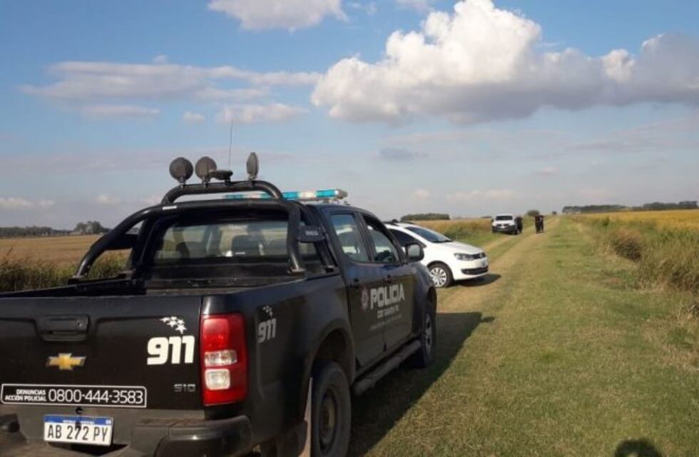 Detienen a dos policías y les secuestran cocaína cerca de Montes de Oca