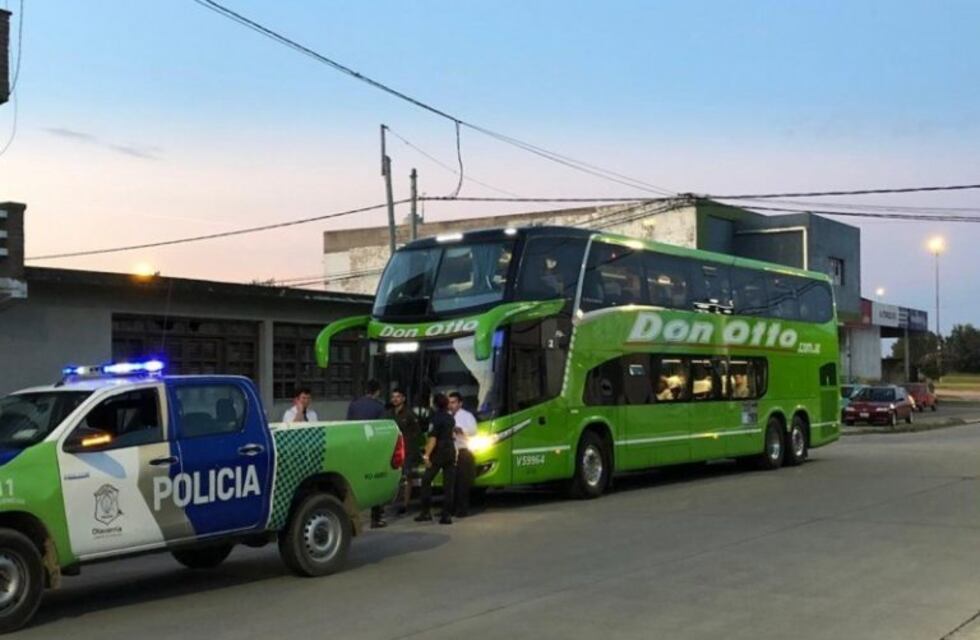 Bajaron de un micro a una mujer que llegó de España por miedo al coronavirus