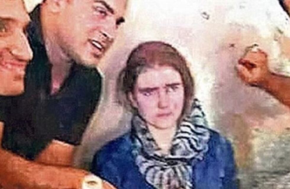 La adolescente alemana que se unió al ISIS prometió colaborar a cambio de volver a su casa