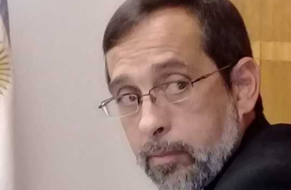 El fiscal explicó su intervención en la investigación por "abuso sexual en manada"