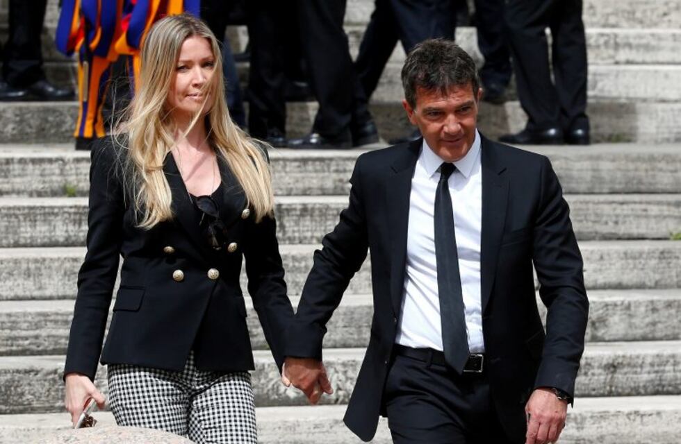 La familia de Antonio Banderas asegura que el actor "está mejor que nunca"