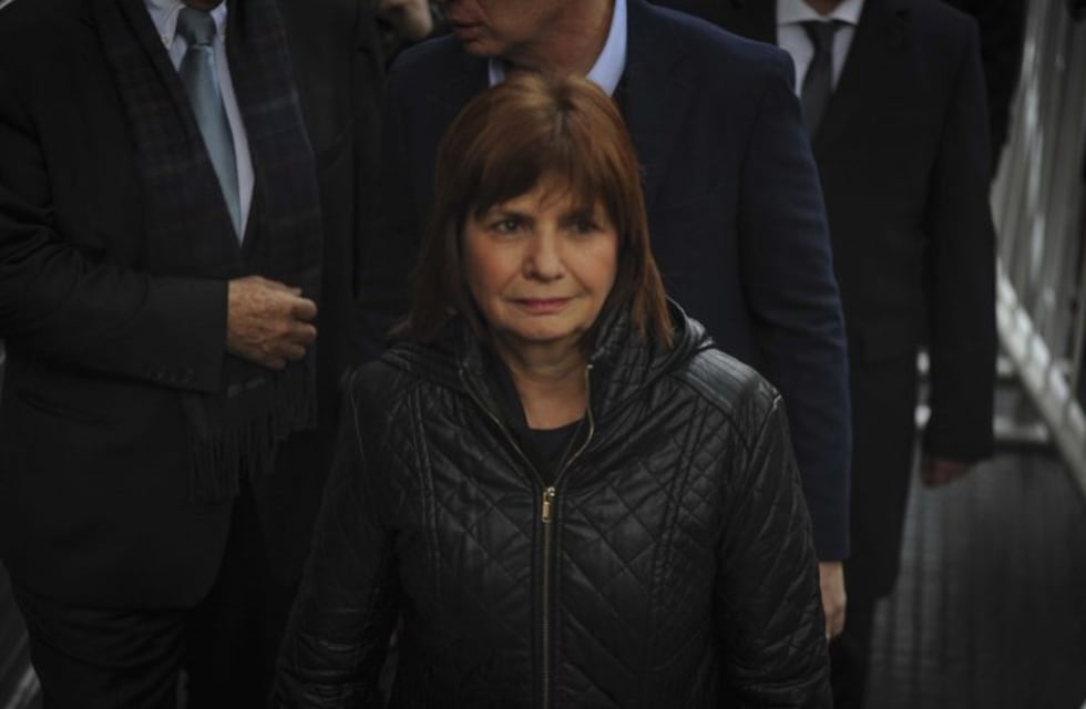 Ataque al jefe policial: Bullrich busca una denuncia previa que no le llegó