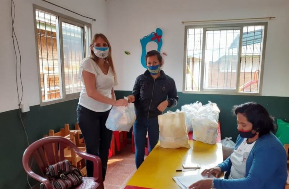 Espacios de primera infancia de Montecarlo recibieron módulos alimentarios