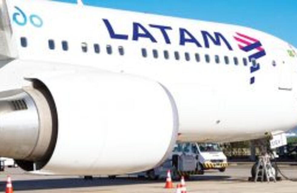 Este miércoles paran técnicos y despachantes aeronáuticos de LATAM