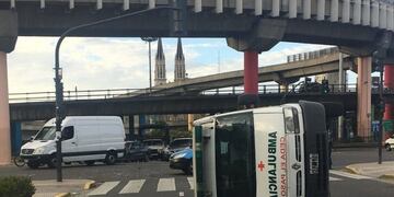 Ambulancia en la 9 de Julio\u002E