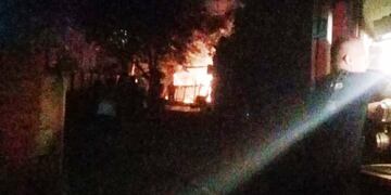 El incendio dejó con lo puesto a toda la familia\u002E