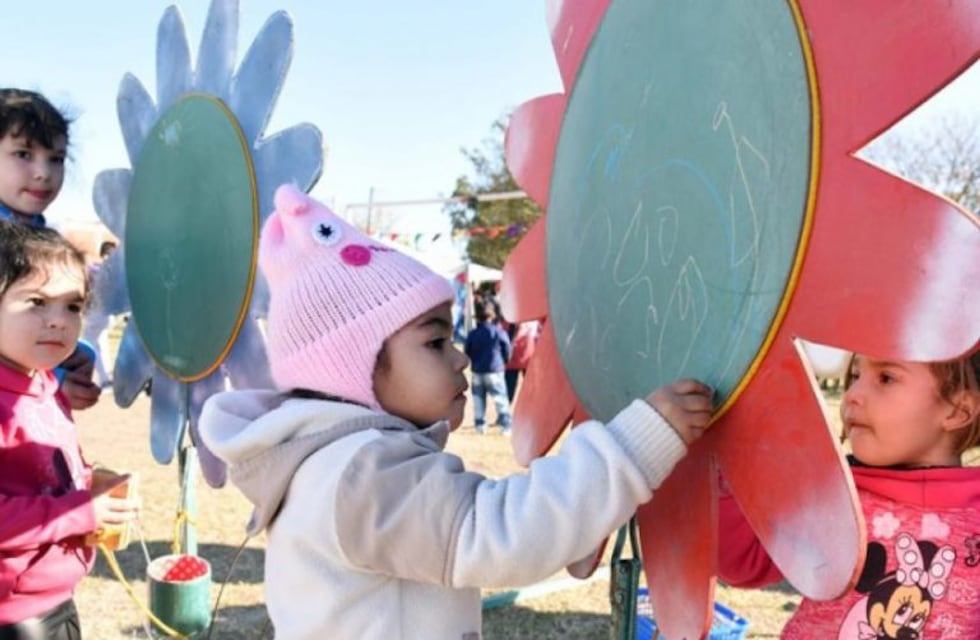 Comienzan a recorrer la ciudad las Carpas Culturales Itinerantes