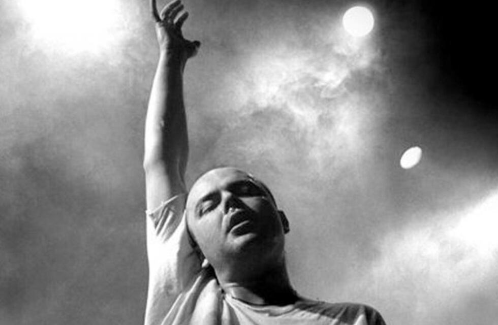 Para celebrar un nuevo aniversario del nacimiento de Luca Prodan, publican canciones inéditas de Sumo