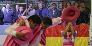Desfile de la colectividad boliviana en Jujuy
