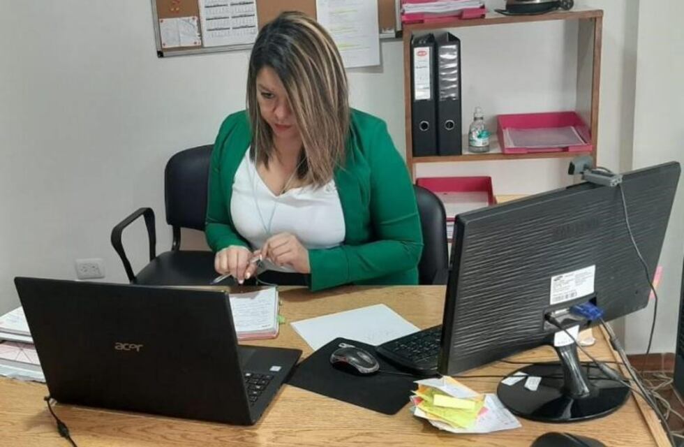 Gobierno capacitó a emprendedores y productores de Lago Escondido