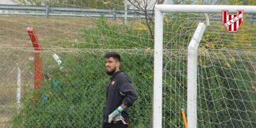 El arquero Lucas Hoyos, figura del equipo, deberá cuidarse porque tiene cuatro amarillas\u002E