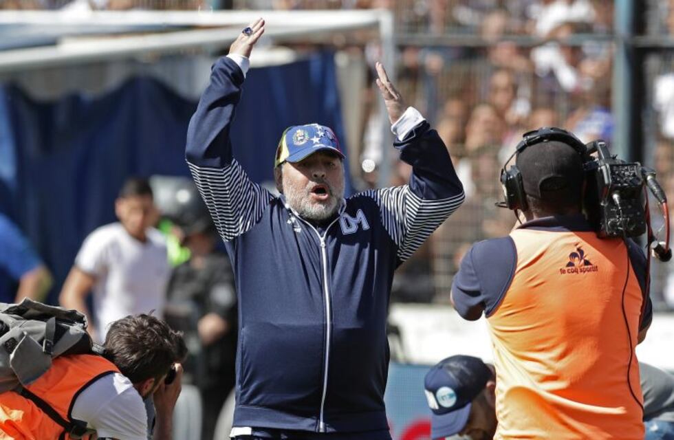 El picante cruce entre Diego Maradona y la "Gata" Fernández durante el clásico platense