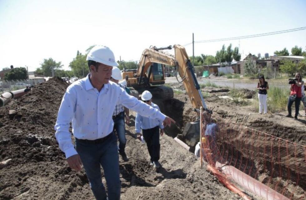 Invierten 311 millones de pesos en un colector cloacal