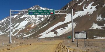 El senador Rubén Uñac solicitó que se certifique la veracidad de lo publicado en un medio chileno\u002E