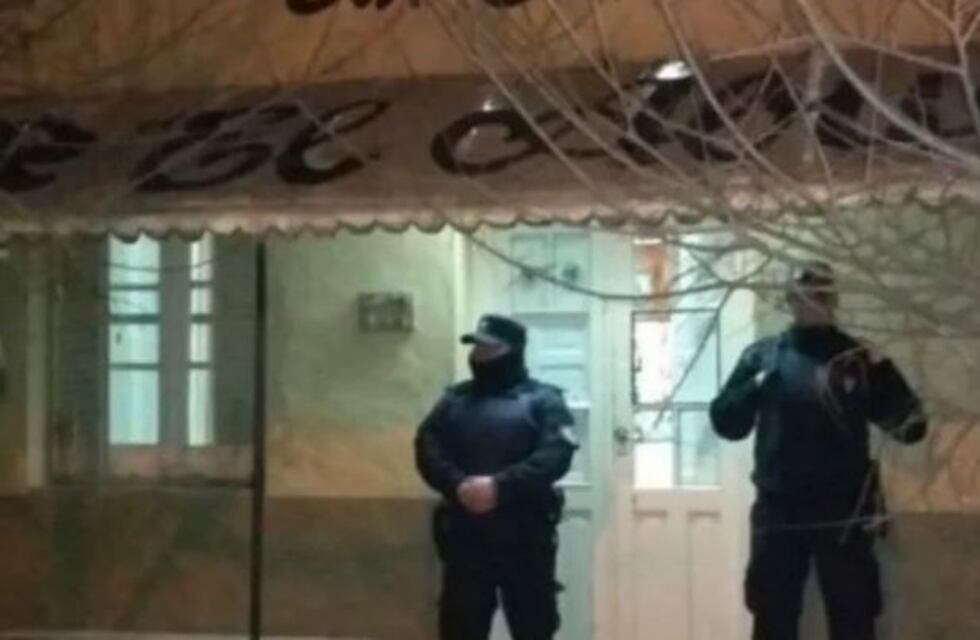 Muere una persona apuñalada en medio de una partida de truco