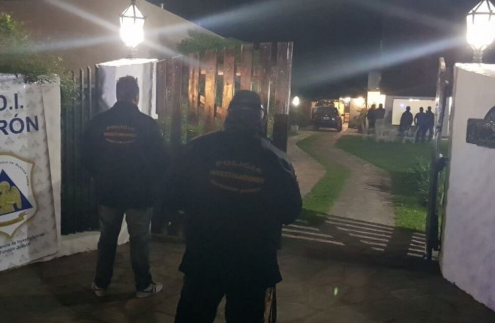 Detienen a un joven por hacer una amenaza de bomba a una escuela de Castelar