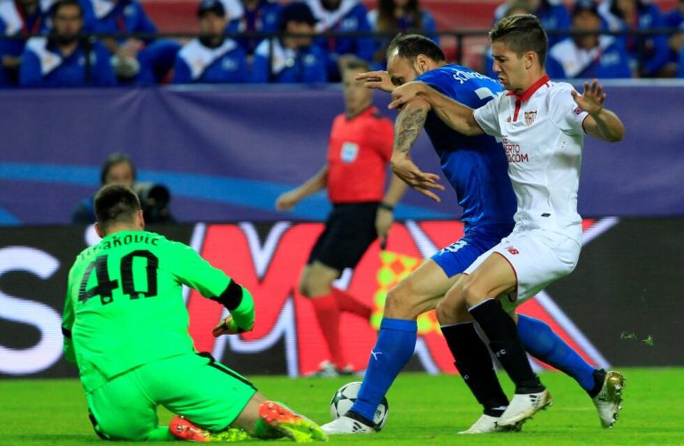 Sevilla goleó 4-0 al Dinamo Zagreb y quedó a un paso de los octavos de final de la Champions League