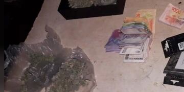 Allanamientos en Comodoro: cuatro detenidos y alrededor de 400 dosis de droga