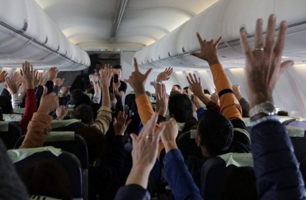 La inauguración de la ruta Tucumán-Rosario cumplió el sueño de volar a 30 niños