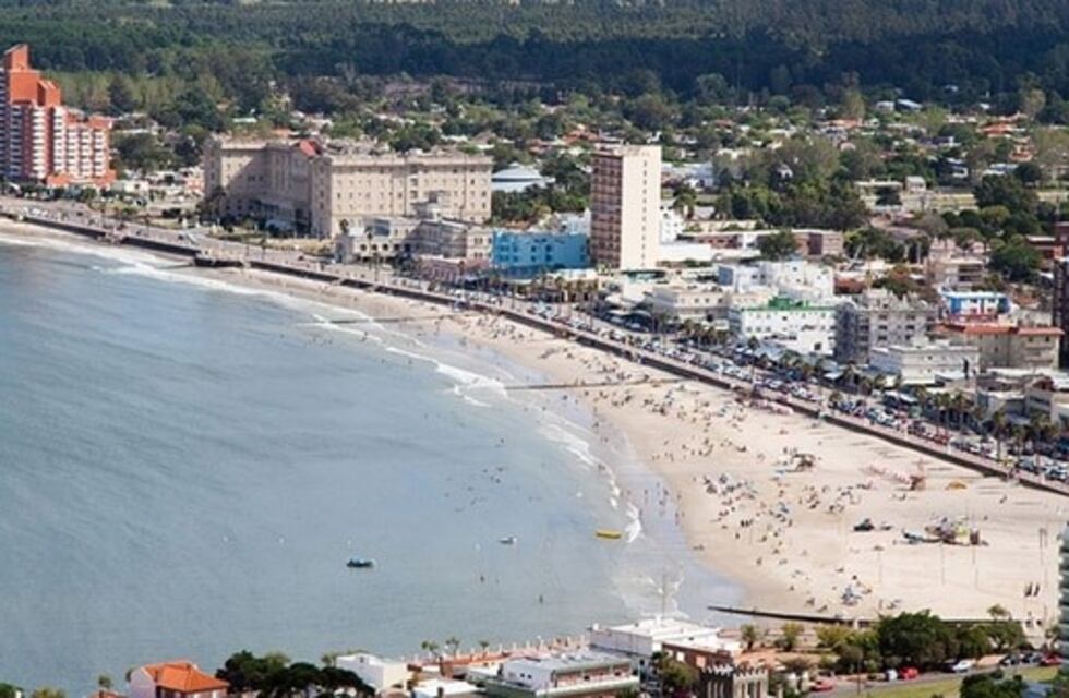 Alerta en Uruguay: tres muertos por una extraña bacteria en la costa