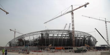 Los preparativos para el Mundial de Qatar demandaron gran cantidad de obreros y mucho de ellos, extranjeros. Foto: Archivo.