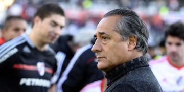 Juan José López jugó en River y en Talleres, y dirigió a los dos equipos. Con descensos a cuestas (La Voz archivo).
