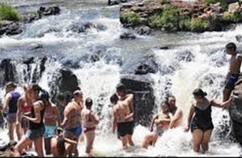 Más de 2 mil personas participaron de la última noche de la Fiesta del Turista