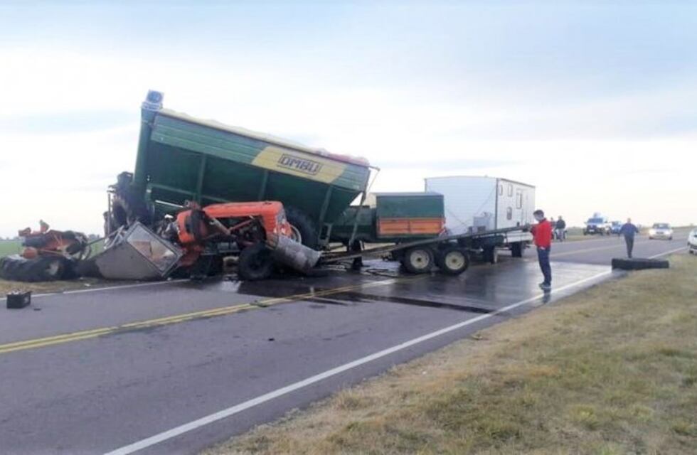 Cerca de Trenel volcó un tractor y fue aplastado por una monotolva que llevaba de tiro