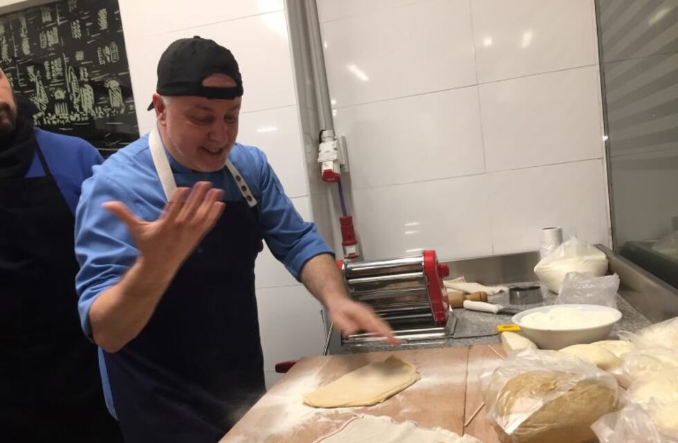 Clase de pastas italianas con Roberto Ottini en la Semana de la Pasta
