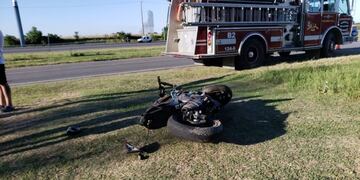 Malagueño: motociclista sufrió de fractura expuesta tras un accidente de tránsito