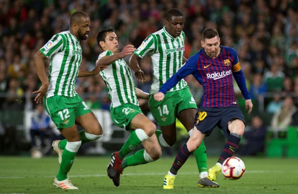 Lionel Messi y Juan Fernando Quintero quedaron entre los tres finalistas por el premio Puskas