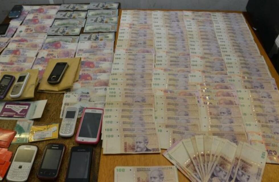 Larga el juicio a una banda que estafaba desde la cárcel