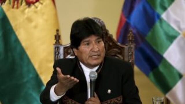 Bolivia's President Evo Morales speaks during a news conference at the presidential palace in La  Paz, Bolivia, February 22, 2016. President Morales asked Bolivians on Monday to wait