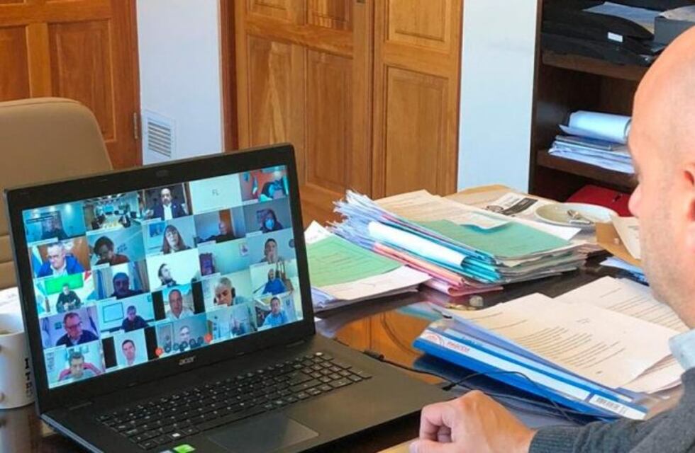 Carlos Paz participó del Primer Encuentro Nacional de gobiernos olcales para el Trabajo y el Empleo