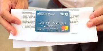 Tarjeta alimentaria - Plan “Argentina contra el Hambre”\nCrédito: Vía País