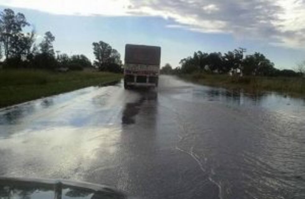 Por el agua, persisten problemas en al menos seis rutas de la provincia