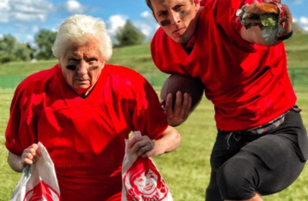 La anciana de 92 años que es furor por su puntería