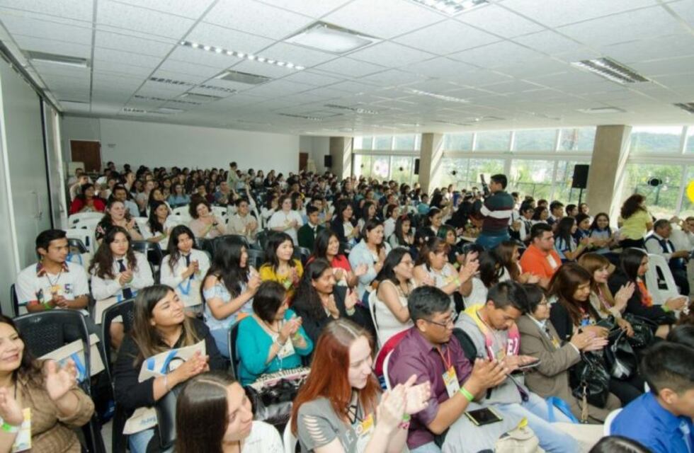 Estudiantes debaten sobre la construcción de identidades en el Congreso Nacional de la Juventud