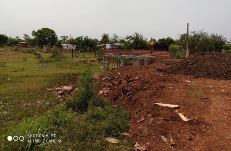 Donde algunos buscan un techo, hay otros que aprovechan para sus negocios turbios