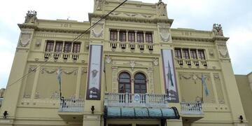 Teatro Oficial Juan de Vera Corrientes