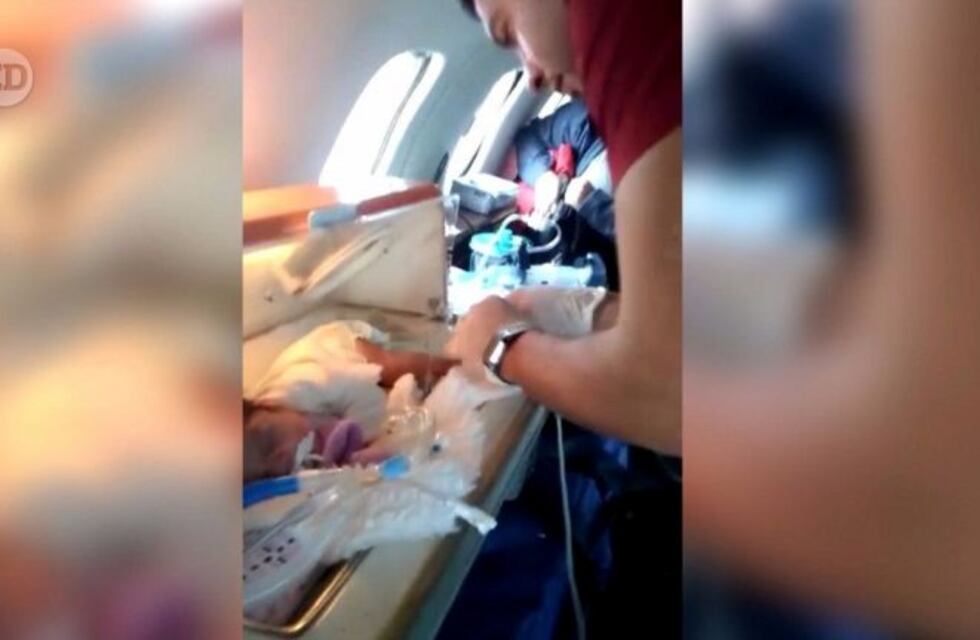 Nació con una cardiopatía congénita y tuvo que ser trasladada de urgencia en un avión sanitario