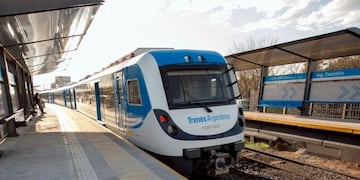 Un joven quedó atrapado entre el tren y el andén (Imagen ilustrativa)