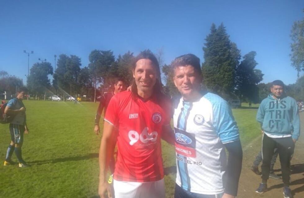 Belgrano: el golazo de tiro libre de Olave en un torneo amateur