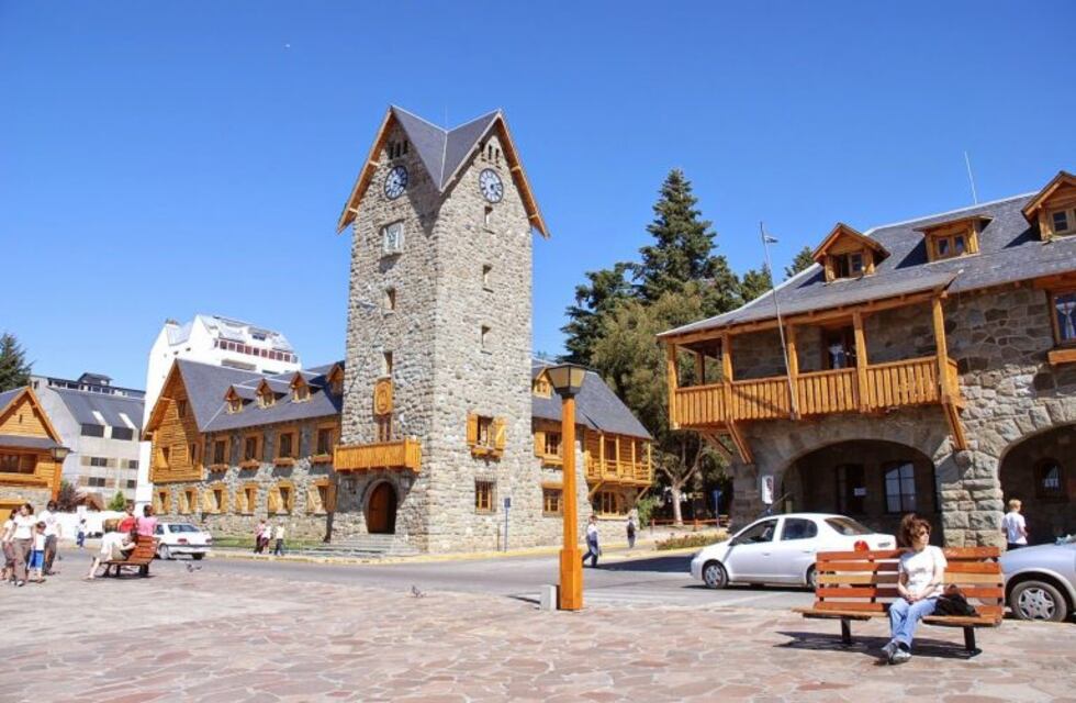El intendente de Bariloche solicitará que puedan arribar turistas en los vuelos programados para octubre